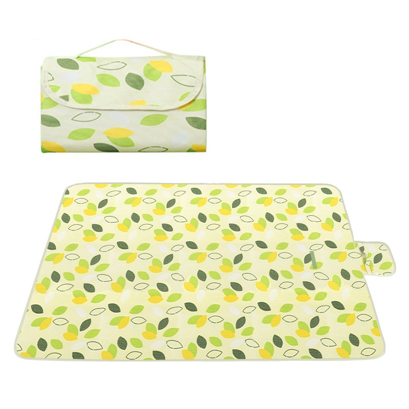Outdoor Rug Waterproof - 179x170cmの特大ピクニックマット。防水・防砂加工。軽量で薄手。ビーチやキャンプ、屋外での使用に最適。折りたたみ可能で持ち運びにも便利。