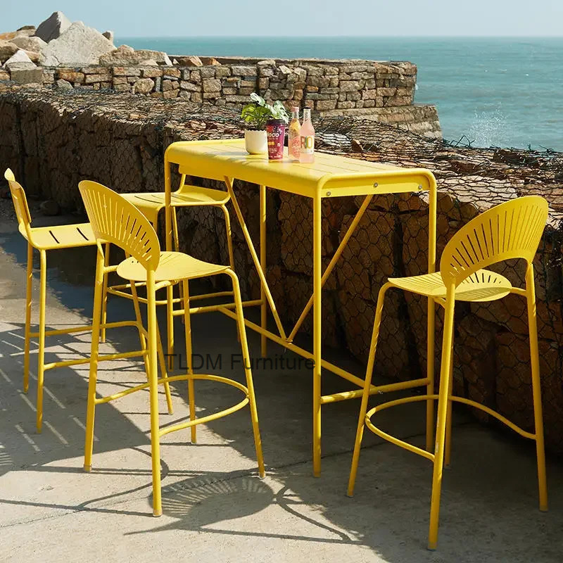 Outdoor Furniture Yellow - 黄色のインダストリアルなバースツール、北欧風、屋外用、ミニマリスト、モダン、高さのある椅子、快適なシングルバースツール、家庭用家具。