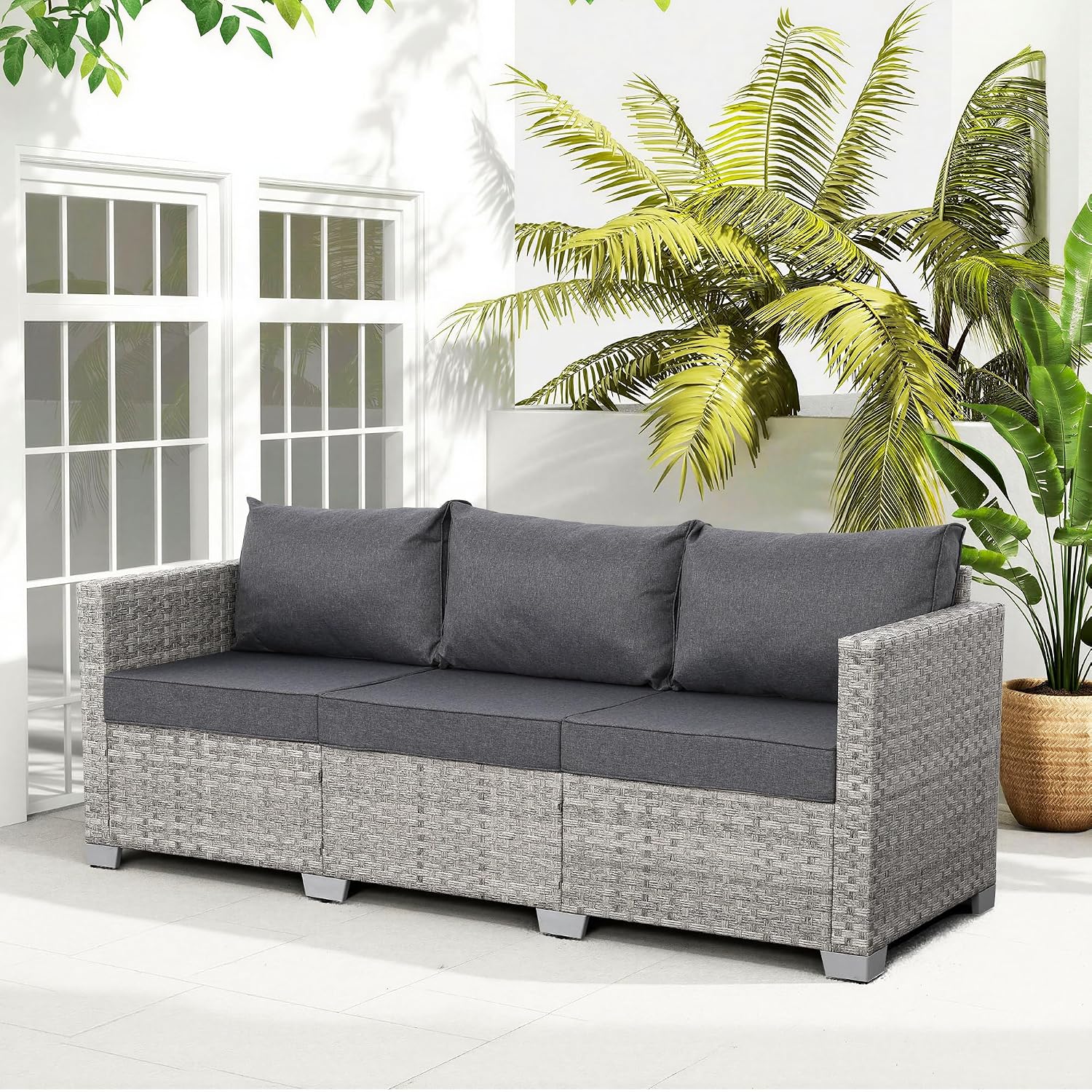 屋外用3人掛けウィッカー製パティオソファ、グレーのラタン素材 - Outdoor Furniture Grey のレビューと価格