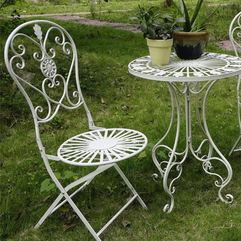 フランスのヴィンテージ鉄製テーブルと椅子、中空デザインのカフ - Outdoor Furniture Iron のレビューと価格